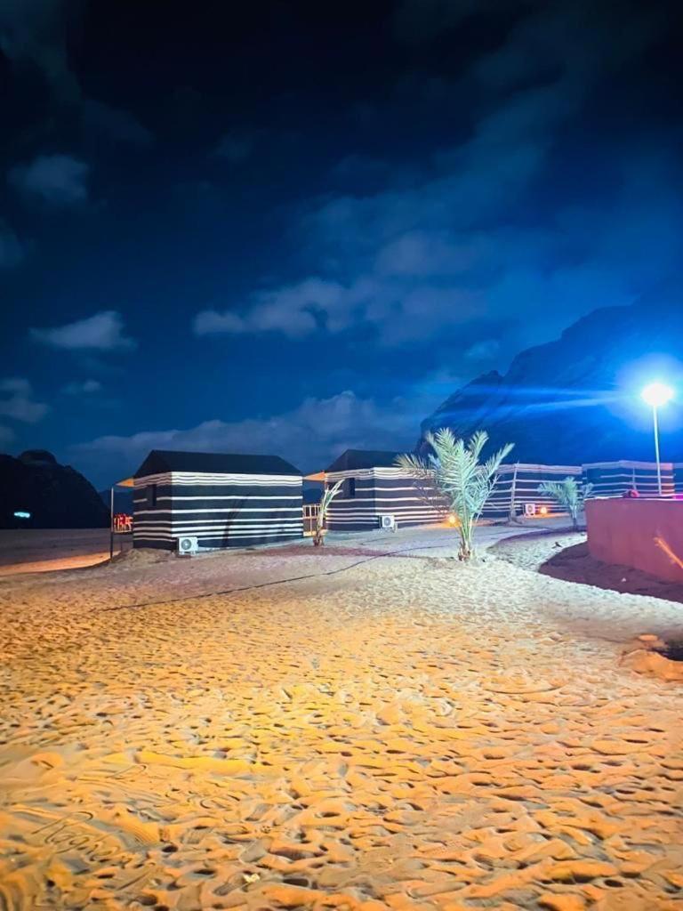 Moon Night Camp Wadi Rum Exterior foto